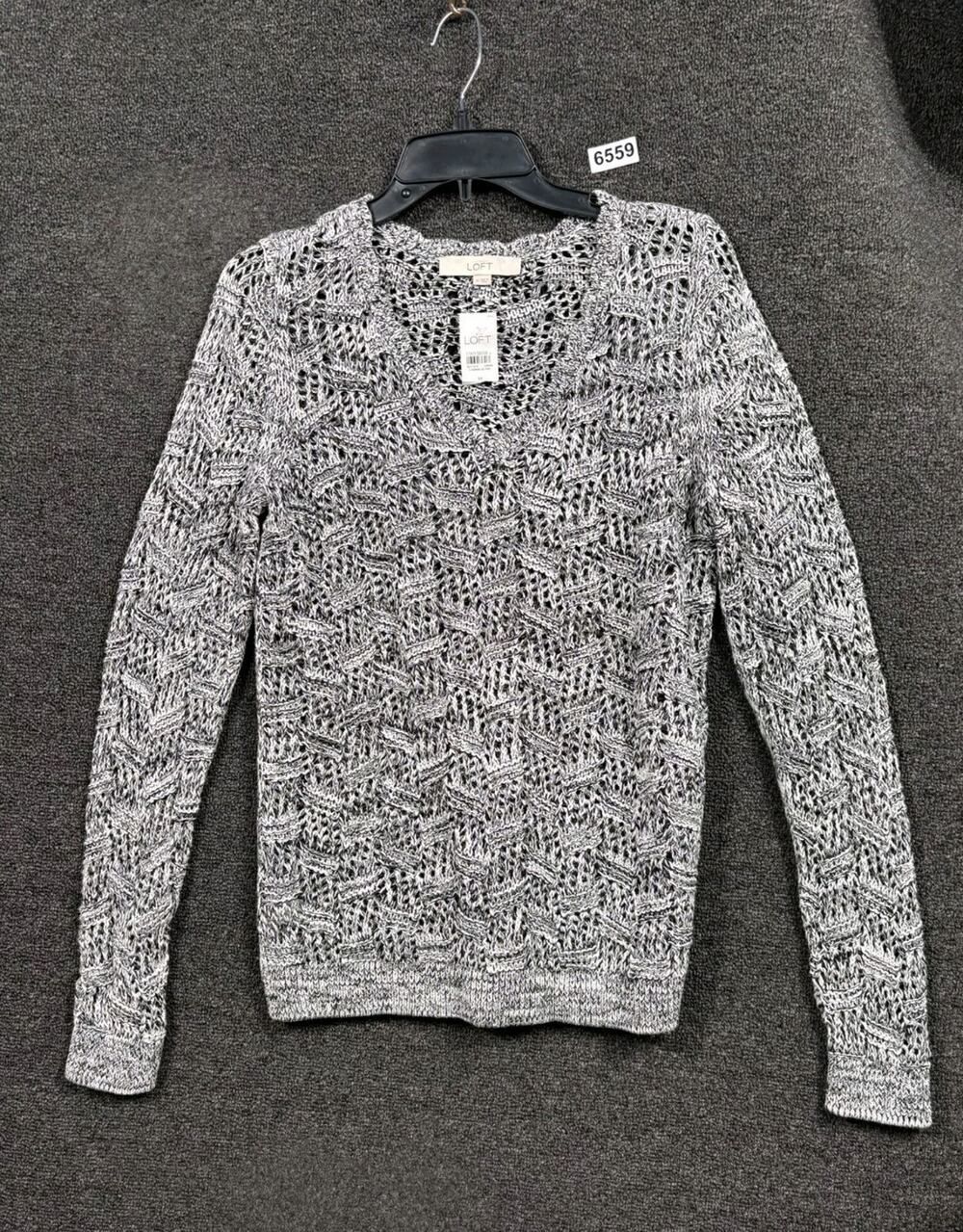 Loft Open Knit Sweater Womens Sz M Gray V-Neck Long Sleeve Pullover Scallop NEW